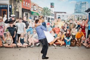 atlanta-engagement-photo-colorful-mural.jpg